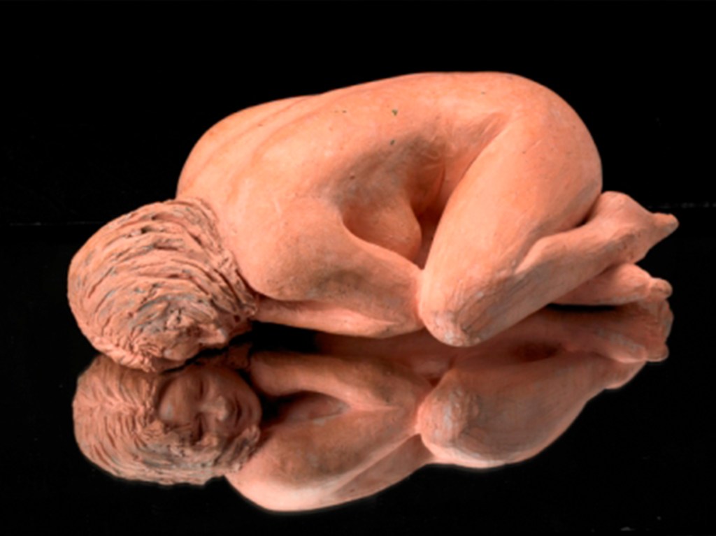 “REFLEXIONES” 12″ x 8″ x 4″ Terracotta with patina. 12 lbs.